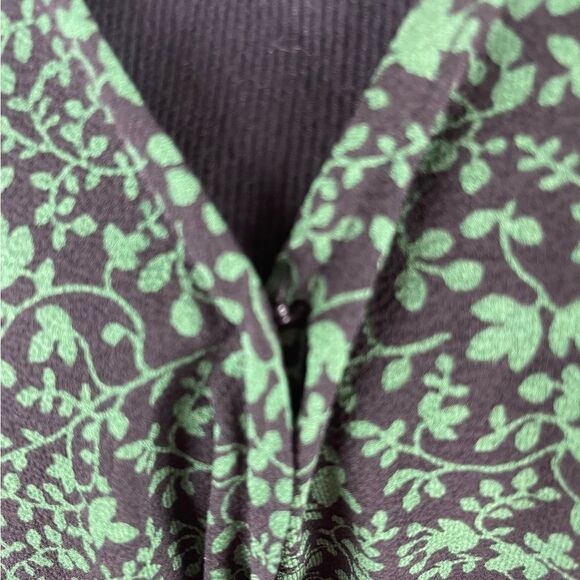 Michael Kors black & moss green floral print wrap front blouse sz PS, PM,XS, XXL - Picture 7 of 8